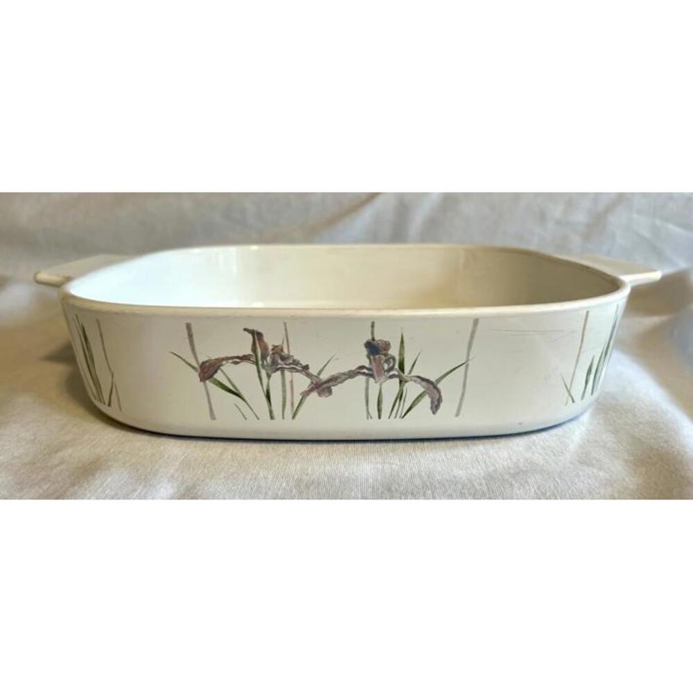 CorningWare A-10-B 2.5 L Casserole Dish Shadow Iris Pattern 10-Cup Baking Pan